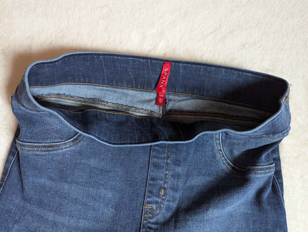 Spanx Distressed Ankle Skinny Released Hem Jeans Size Large - Picture 3 of 4